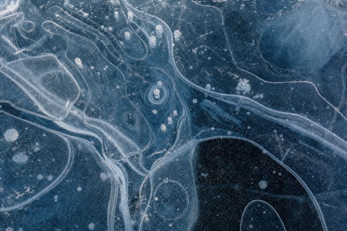 Patterns in thin lake ice